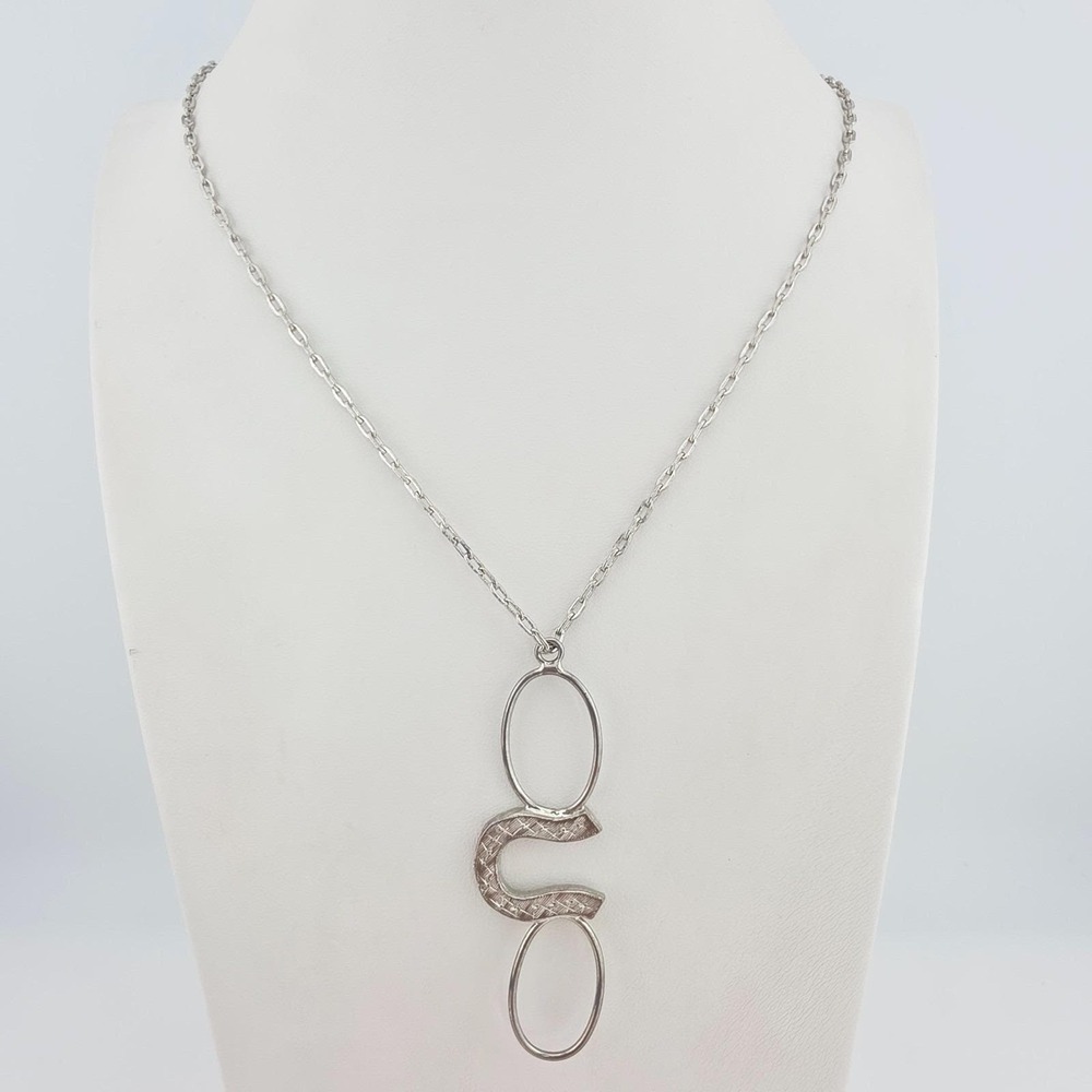 Vintage AUBREY Spectacles Necklace Hatch Textured Horseshoe Silver Tone 30"